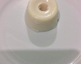 Foto del paso 4 de la receta: Panacotta de coco con salsa de mandarina y mezcal