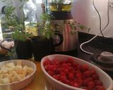 Foto del paso 2 de la receta: Brochette de tomate cherry.. queso cuartirolo y salsa verde!!