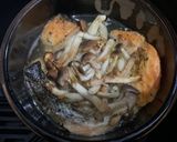 Foto langkah ke 4 dari resep Salmon Shimeji Kuah Air Fryer.