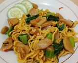 Foto langkah ke 4 dari resep Mie goreng kampung.