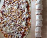 Pizza csiga fokhagymás mártogatóssal recept fázis 4 fotója