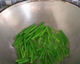 Foto langkah ke 1 dari resep Tumis Kacang Panjang Bawang Putih.