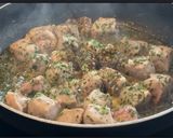Foto del paso 2 de la receta: Arroz pilaf con secreto y langostinos
