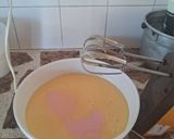 Foto del paso 3 de la receta: Pastel turco de yogurt bebible (sabor frutillas)
