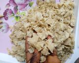 A picture of step 1 of Samosa wrap crunch.