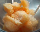 முலாம்பழ ஐஸ்கிரீம்🍧(muskmelon icecream recipe in tamil) ரெசிபி ஸ்டேப் 1 புகைப்படம்