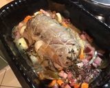Une image de l'étape 7 de Rôti de sanglier au lard et vin rouge (marinade maison au cognac, aromates et légumes).