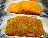 A picture of step 3 of Broiled Salmon 🍣.