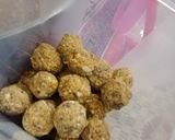 A picture of step 6 of Panjeeri Ke Ladoo.