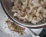 A picture of step 3 of Lauki Masala.