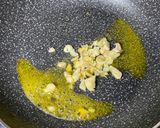 Foto langkah ke 6 dari resep Tuna Gortep Cah Sayur.
