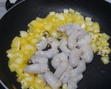 Foto langkah ke 2 dari resep Tumis buncis campur2 + udang.