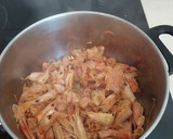 Foto del paso 1 de la receta: Arroz con pollo y almejas