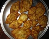 A picture of step 4 of Chicken wontons.