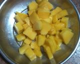 A picture of step 3 of Mango Falooda.