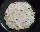 A picture of step 6 of Jowar masala roti.
