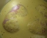 Foto del paso 4 de la receta Muslos de pollo en crema de coco y arroz salteado con caqui y canela #LaCocinaNosUne