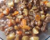A picture of step 3 of Beef Cube and Potato Pot Pie.