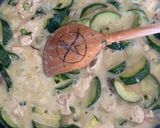 Csirkemell cukkinis-borsós ágyon recept fázis 5 fotója