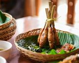 Foto langkah ke 5 dari resep Sate Lilit Bali.
