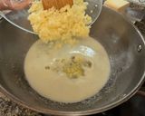 A picture of step 4 of Shrimp Garlic Noodle.