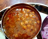 A picture of step 9 of Lahori Chole Bhature.