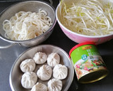 A picture of step 1 of Shrimp Dumpling with Soup.