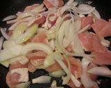 A picture of step 4 of Thai Cashew Chicken.