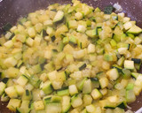 Foto del paso 1 de la receta: Tortilla de calabacín