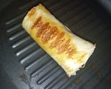 A picture of step 6 of Pinwheel cheese sandwich.