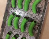 Foto langkah ke 5 dari resep Caterpillar cookies keju.