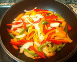 Foto del paso 2 de la receta: Tallarines con lomo y verduras estilo spanishchine