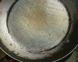 Foto langkah ke 6 dari resep Telur dadar kentang *bukantelurdadarbiasa*.