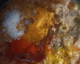 Mutton கொத்துக்கறி சேர்த்த வெந்தயக் கீரை கிரேவி(vendhayakeerai kheema gravy recipe in tamil) ரெசிபி ஸ்டேப் 3 புகைப்படம்