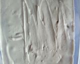 A picture of step 2 of Oreo ice cream.