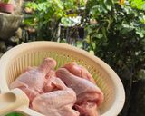 Foto langkah ke 2 dari resep Gulai Ayam & Telur Praktis.