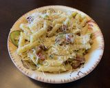 Une image de l'étape 5 de Penne carbonara au flanc de porc fumé.