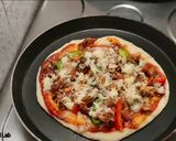 A picture of step 18 of Pepper Chicken Pizza.