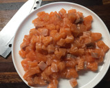 Foto del paso 2 de la receta: Tartar de Salmón con Mango y Aguacate