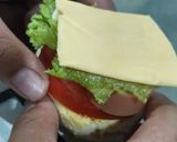 Foto langkah ke 3 dari resep Sandwich Mini Luar Telur.