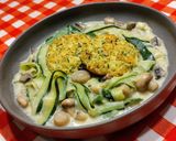 Gombás cukkini tagliatelle, sajtos cukkini lepénnyel. Low carb recept fázis 8 fotója