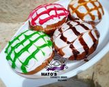A picture of step 18 of 4 different Glazed doughnuts💃💃💃💃💃.
