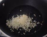 Foto del passaggio 2 della ricetta Risotto con salsa d'arancia e gorgonzola