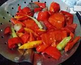 Foto langkah ke 4 dari resep 🍅🌶Sambel Uleg Terasi Super Pedas.