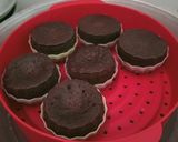 Foto langkah ke 5 dari resep Brownies Kukus Keju Lumer.