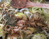Foto del paso 8 de la receta: Quiche de salteado de cebolla y calabacín con orégano