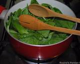 Spinach puree with Halloumi cheese recipe step 1 photo