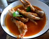 Foto langkah ke 6 dari resep Rujak Ceker Daun Jeruk.