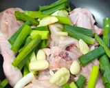 Foto langkah ke 1 dari resep Sop Ayam Klasik.