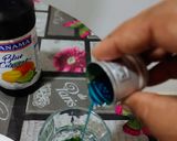 A picture of step 4 of Blue lemonode.